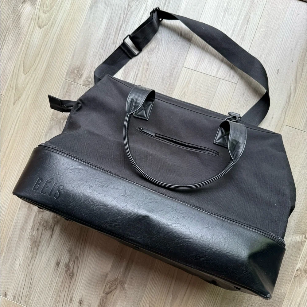 BEIS ‘The Weekender’ Black Travel Duffel Bag - Picture 3 of 5